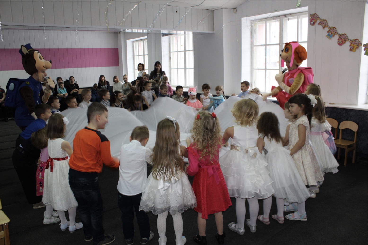 Детский праздник в школе